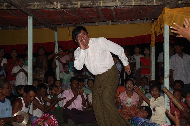 slides/Birmanie 2013 j13-239 copie.jpg  Birmanie 2013 j13-239 copie